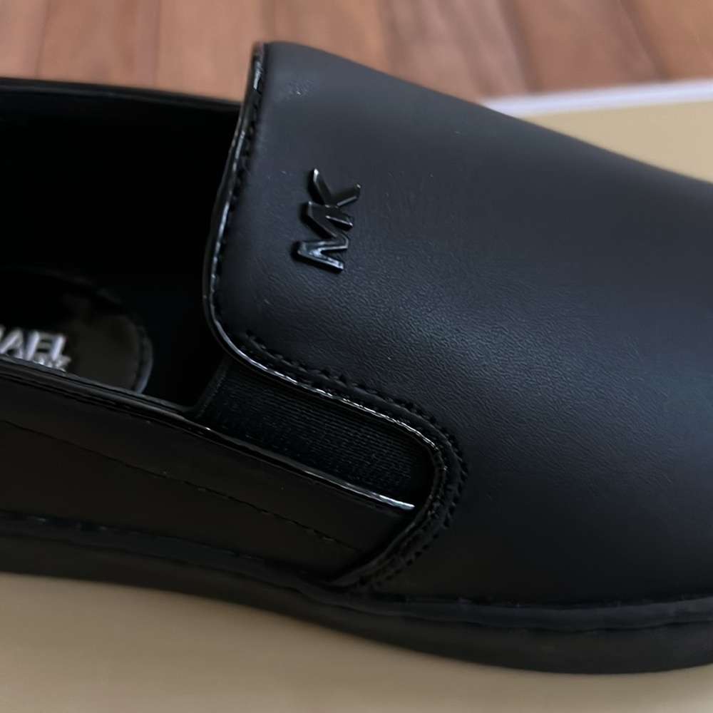 Michael kors Womens Keaton Slip-On Logo Sneakers - Picture 5 of 10